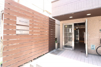 【エントランス】