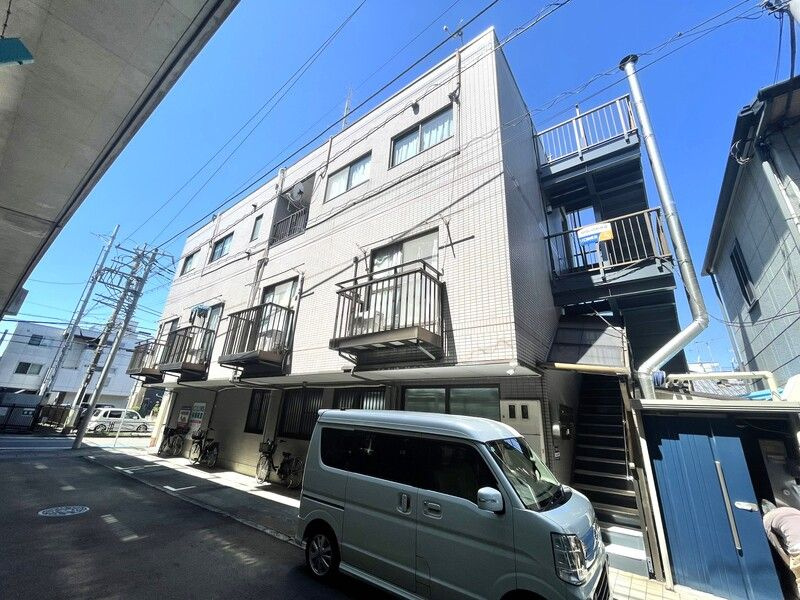 ヤシマ産業ビルの外観