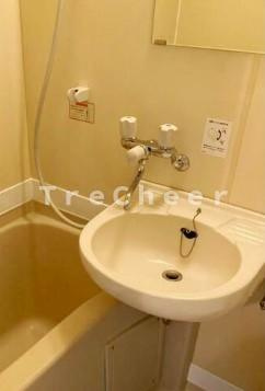 【洗面所】 | メゾンドルージュ