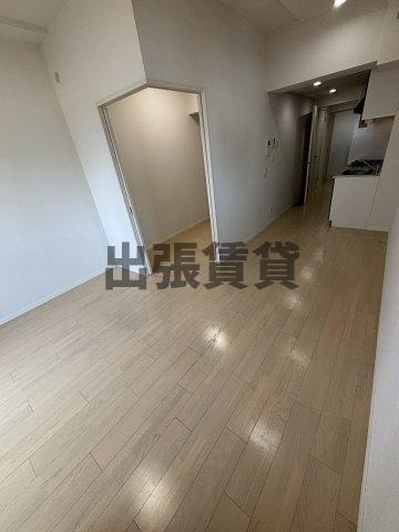 仲介手数料0円！！プリフェラブル栄の居間・リビング