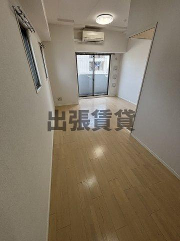 仲介手数料0円！！プリフェラブル栄の居間・リビング