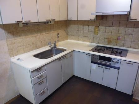 はい原ビルのキッチン