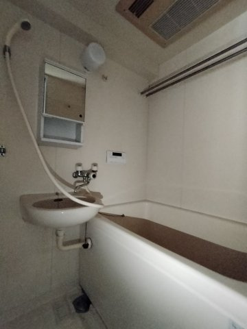 メゾンフレールの浴室