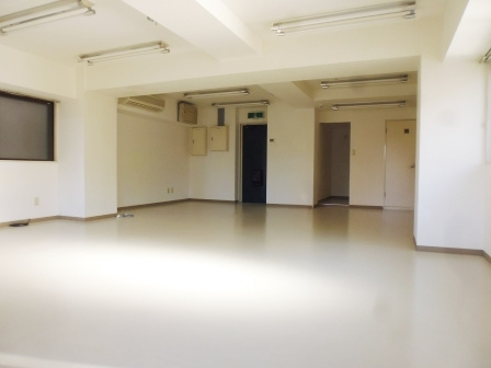 SSKビルのロビー