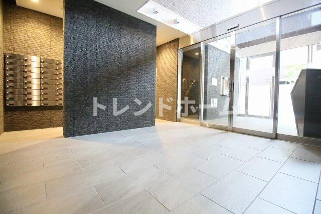 エスリード大阪梅田リュクスのエントランス|選べる家電プランあり！！