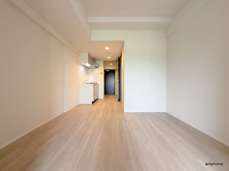 MAXIV CROS 江坂　仲介手数料の居間・リビング