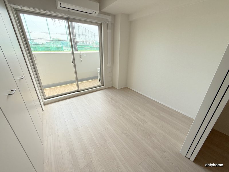 MAXIV CROS 江坂　仲介手数料の寝室