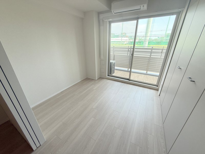 MAXIV CROS 江坂　仲介手数料の寝室