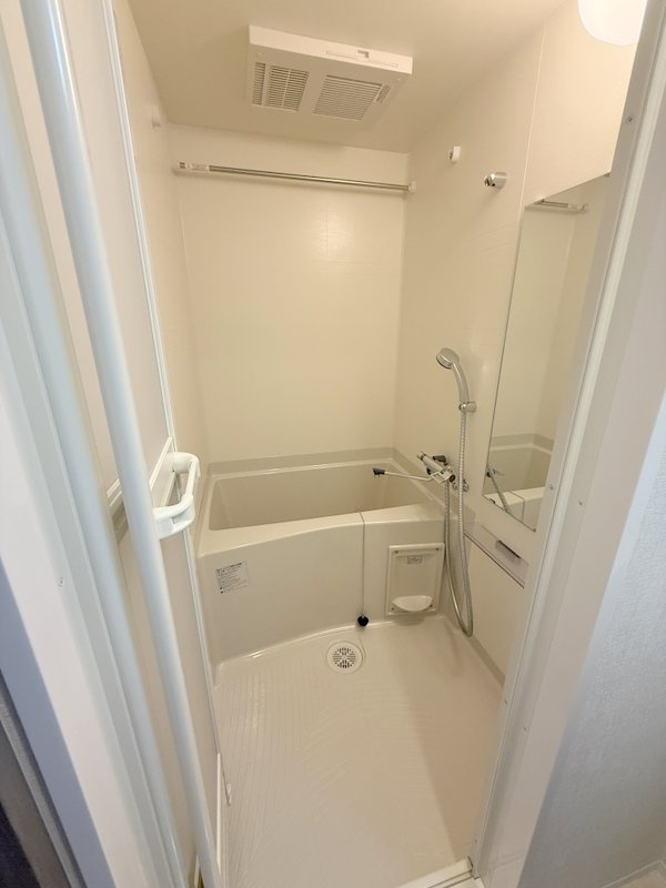 MAXIV CROS 江坂　仲介手数料の浴室