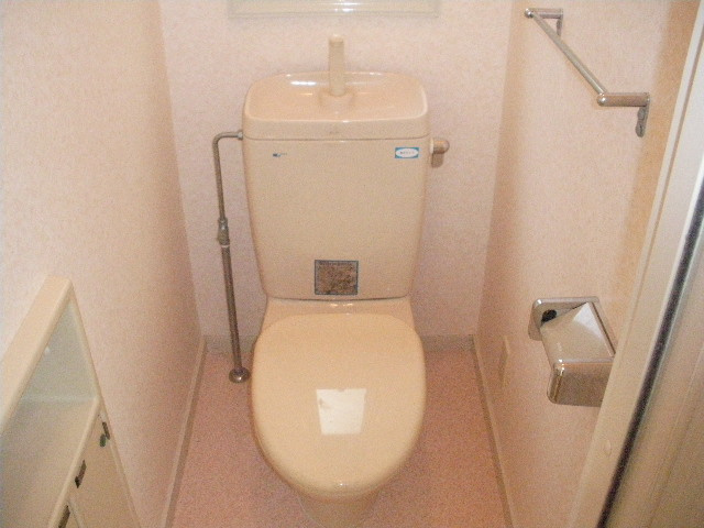 寿楽荘貸家のトイレ