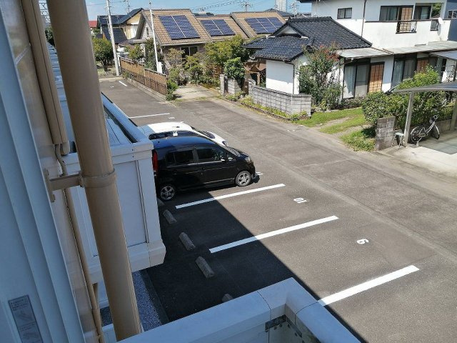 レオパレスティールの駐車場|画像9