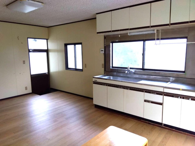 【キッチン】 | 広々としたダイニングキッチンです。