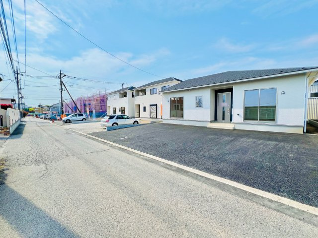 前橋市大胡町の前面道路含む現地写真|車の通りも少なく、駐車が苦手な方にもおススメ♪