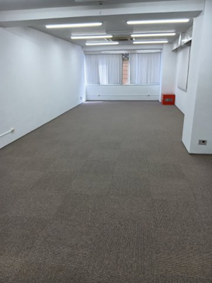 【ロビー】 | 織本ビル