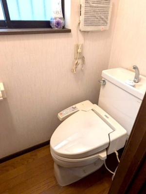 【トイレ】 | ■■値下げしました■■高槻市深沢町1丁目　 | トイレは２か所ありますよ