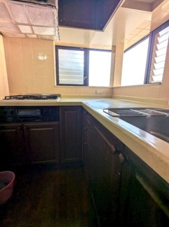 【キッチン】 | ■■値下げしました■■高槻市深沢町1丁目　 | L字型キッチンには出窓があります