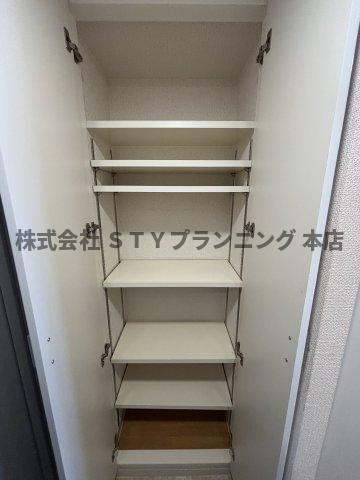 仲介手数料０円！プレサンス泉セントマークの収納