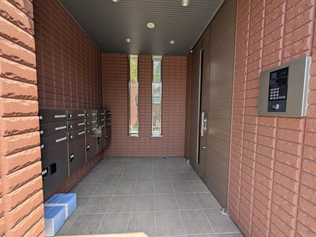 ストラーダ枡形のエントランス