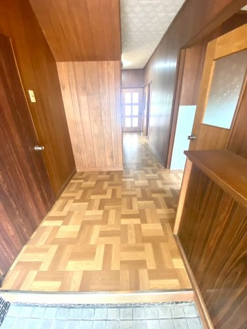 伯耆町溝口中古物件（収益物件）の内装