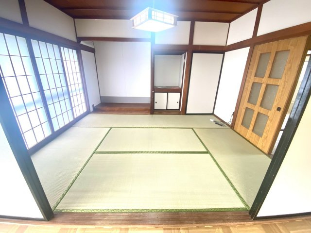 伯耆町溝口中古物件（収益物件）の和室