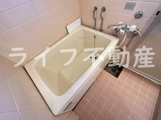 エステマール弥刀の浴室|落ち着いた空間のお風呂です