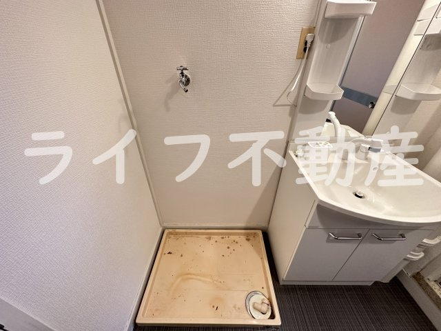 エステマール弥刀の洗面所|明るい洗面所です