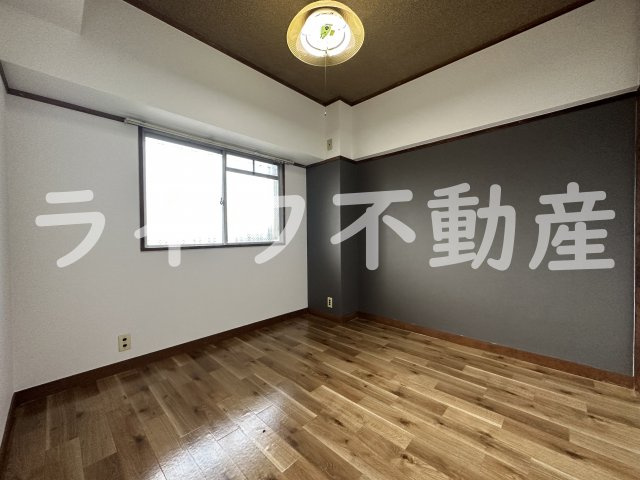 エステマール弥刀の洋室|個人の部屋や寝室として使える洋室です