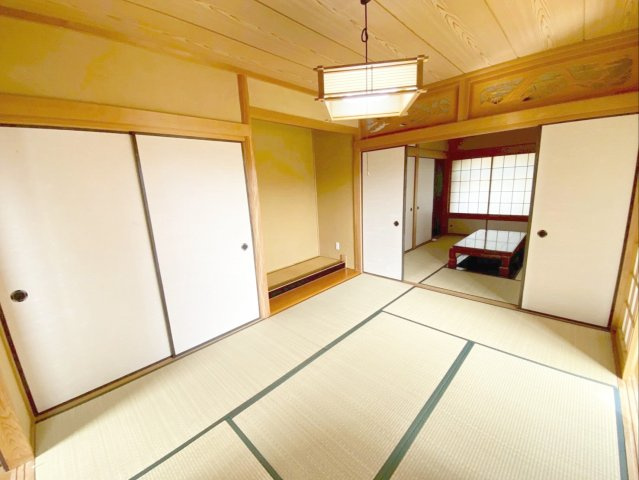 福岡市東区唐原　中古戸建の和室|《離れ》床の間と押し入れがあります！