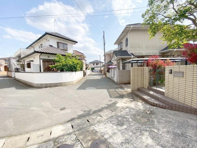 福岡市東区唐原　中古戸建の前面道路含む現地写真|前面道路です！