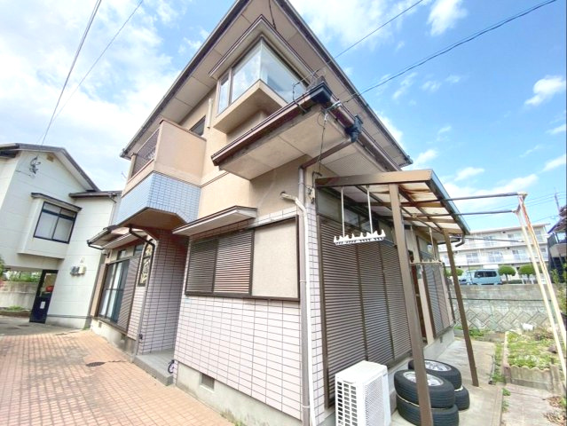福岡市東区唐原　中古戸建の外観|福岡市東区唐原５丁目の中古戸建！セメント瓦葺2階建てです！