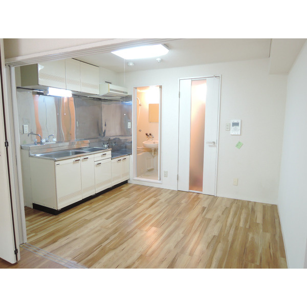 プラーティット本中山のキッチン