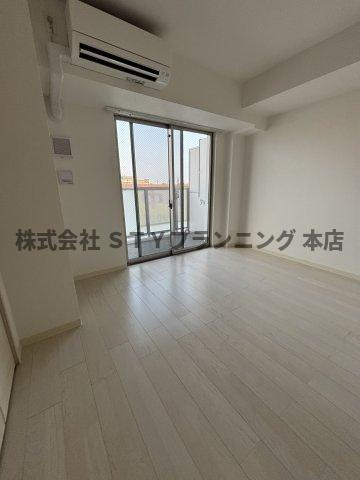 仲介手数料０円！LOC’S Shonaidoriの洋室