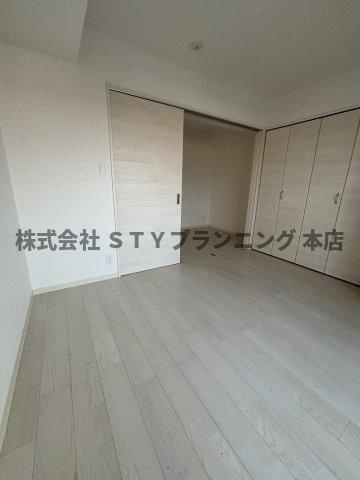 仲介手数料０円！LOC’S Shonaidoriの洋室