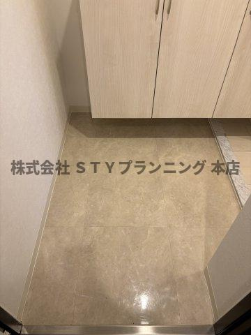 仲介手数料０円！LOC’S Shonaidoriの玄関