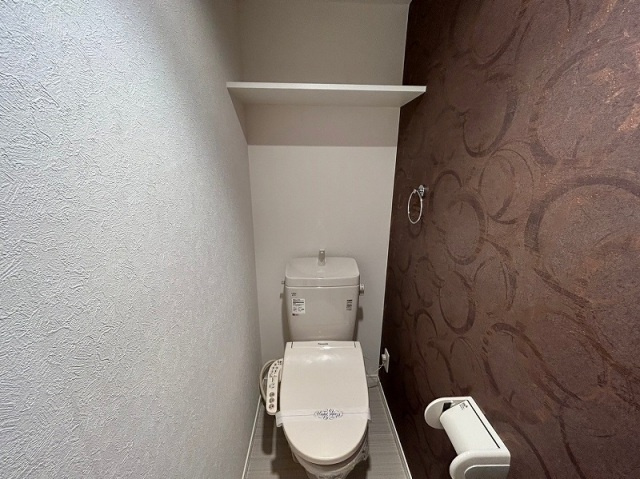 【トイレ】 | comfort | 別号室の写真になります。現況優先。