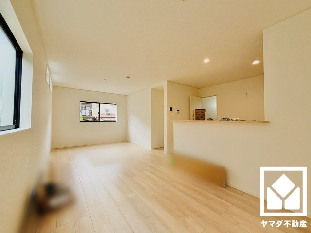 大津市瀬田５丁目　第2　1号棟の居間・リビング