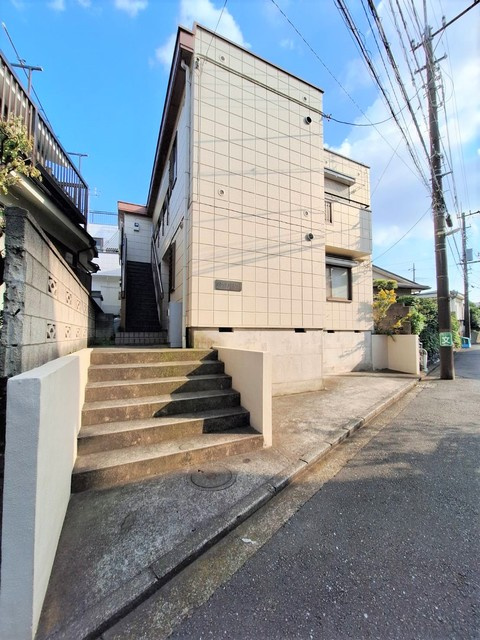 ドミール保土ヶ谷の外観