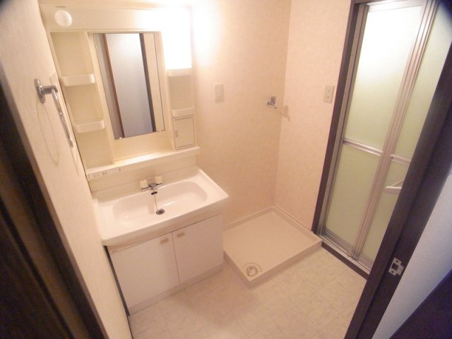 アゼリア六甲の洗面所