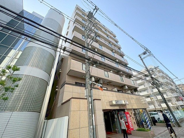 第13関根マンションの外観