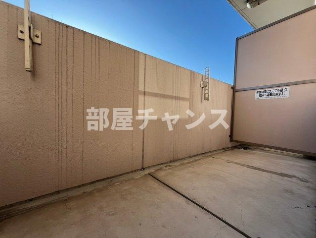 アーバンフラッツ新栄(旧La　Douceur新栄)のバルコニー