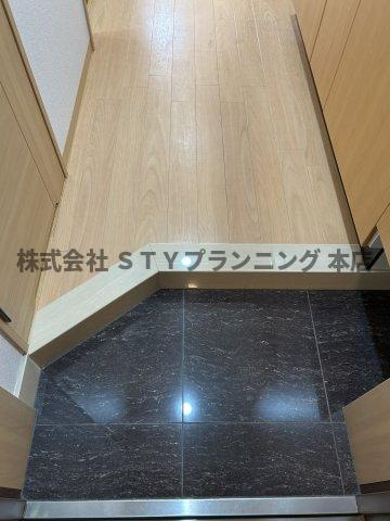 仲介手数料０円！タウンライフ高社の玄関