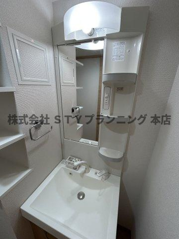 仲介手数料０円！タウンライフ高社の独立洗面台