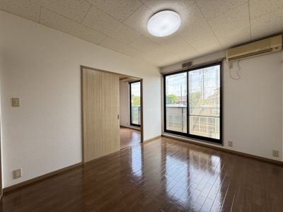 【居間・リビング】 | セジュール長尾B