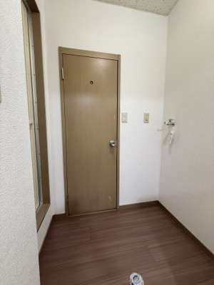 【玄関】 | セジュール長尾B