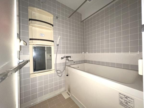 【浴室】 | サンロイヤル加古川リバージュ４号館