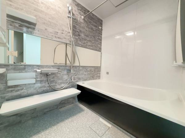 【浴室】 | グランシティたまプラーザⅠ | ゆったりとお過ごしいただけるバスルームです。心と身体の疲れを癒してくれる安らぎの空間