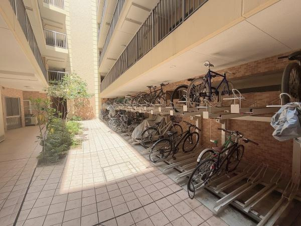 グランシティたまプラーザⅠの駐車場|空き状況に関しましてはお気軽にお問合せ下さいませ。
