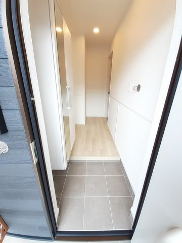 クレスト／／タウン　Ⅱの玄関