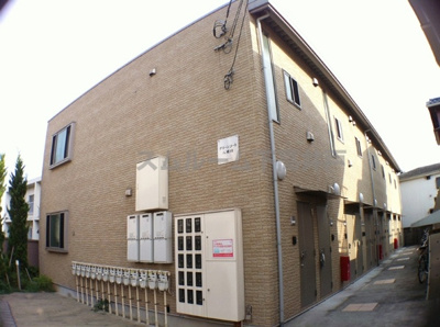 【外観】 | グリーンコート八幡山 | 2009年築！きれいな外観