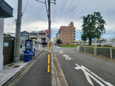 パラドール西院パートⅠの周辺|前面道路